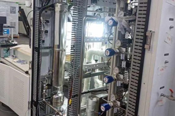 Hydrogen storage and distribution systems Hydrogen storage and distribution systems